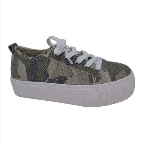 Jellypop Shoes - JELLYPOP COMFORT Green Camouflage Newstar Platform Sneaker Size 10